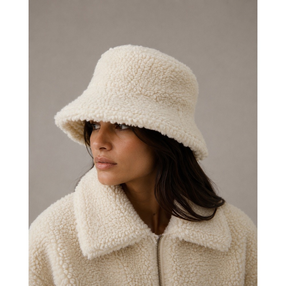 Athleta Cream Sherpa Bucket Hat Womens Size S/M Off White Fleece Teddy Borg Hat